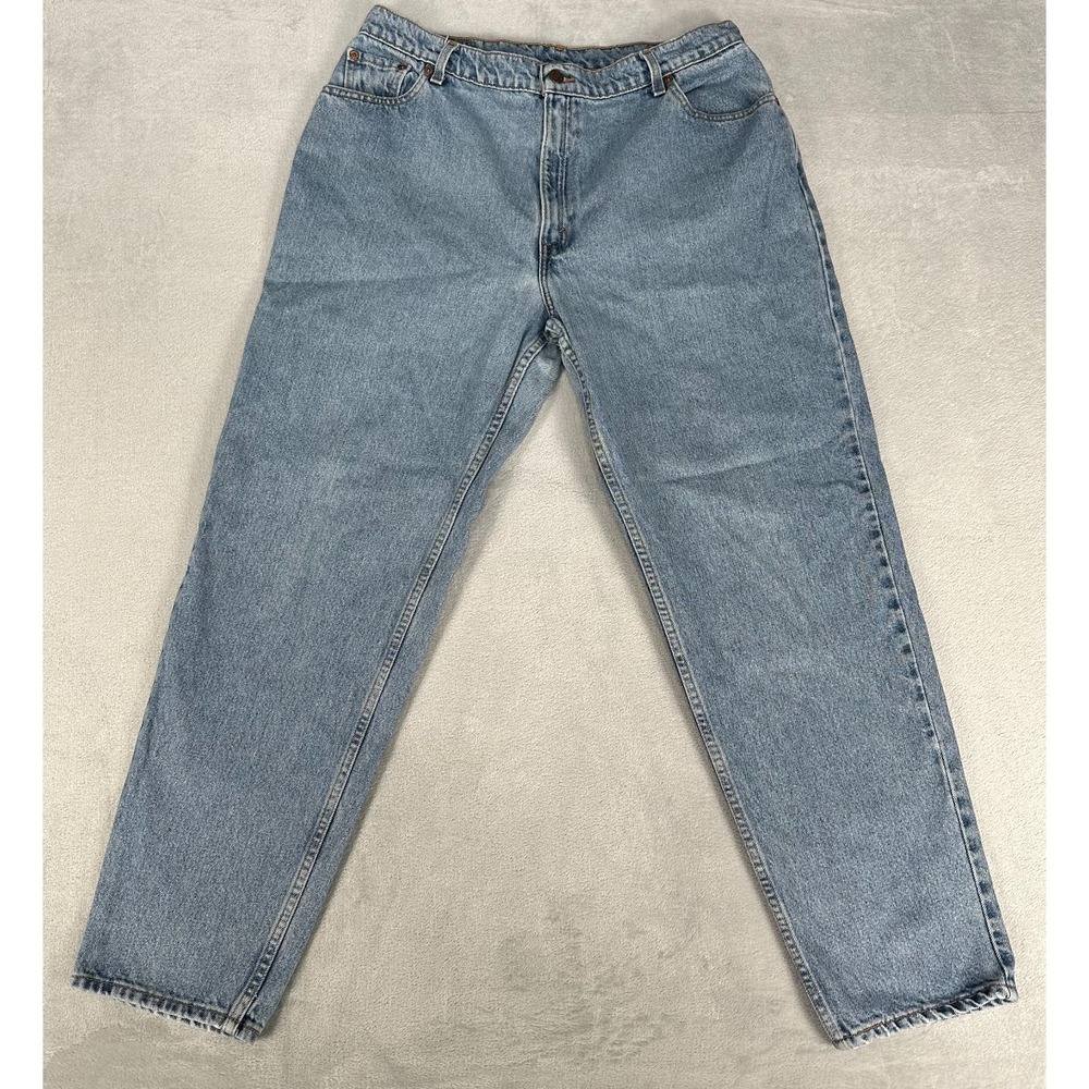 Vintage Levis 550 Jeans Women's 18 Medium Relaxed Fit Tapered Leg Light Wash